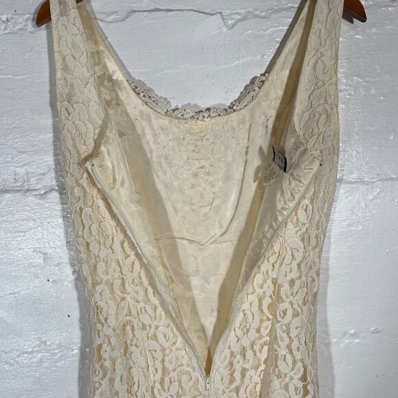 Rare Vintage Léger Ivory Lace Bodycon Dress Square Neckline Women's Size 11/12 - Picture 7 of 12